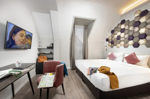 The Three Corners Hotel Art – Budapest