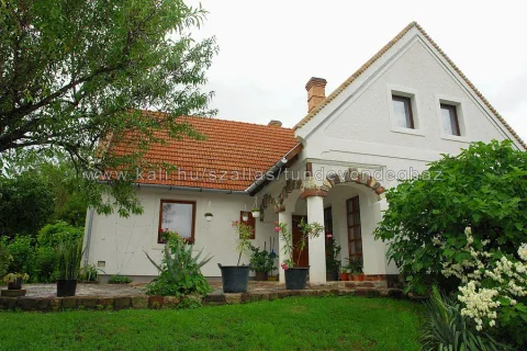 Tünde Vendégház – Szentbékkálla