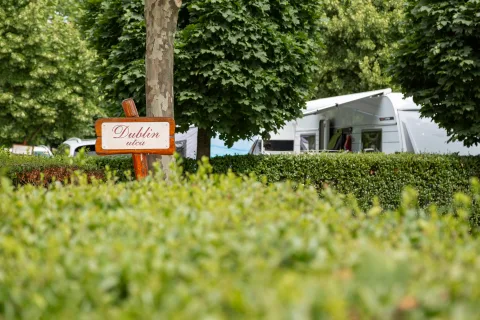Várkert Termál Camping – Pápa